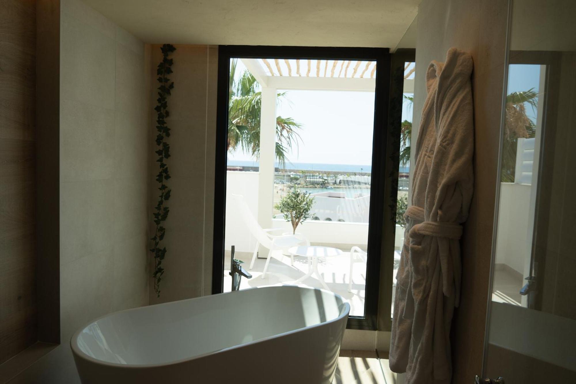 Xulos Rooms & Suites Peñíscola Exteriör bild